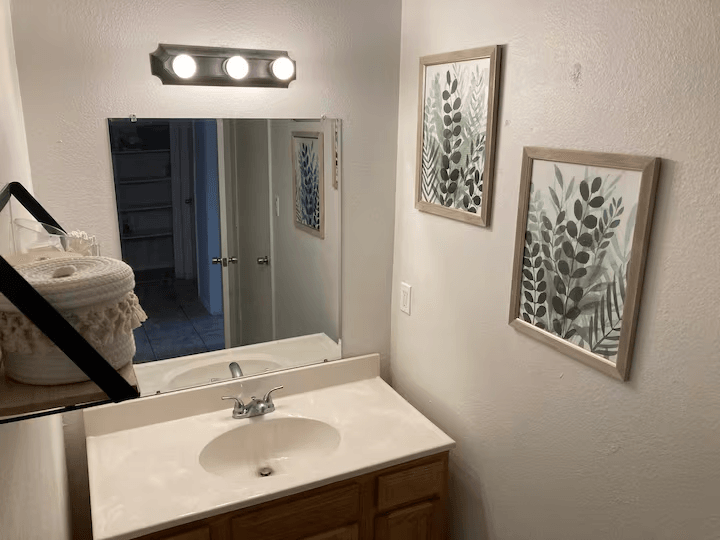 Westside Hideaway - Image 6