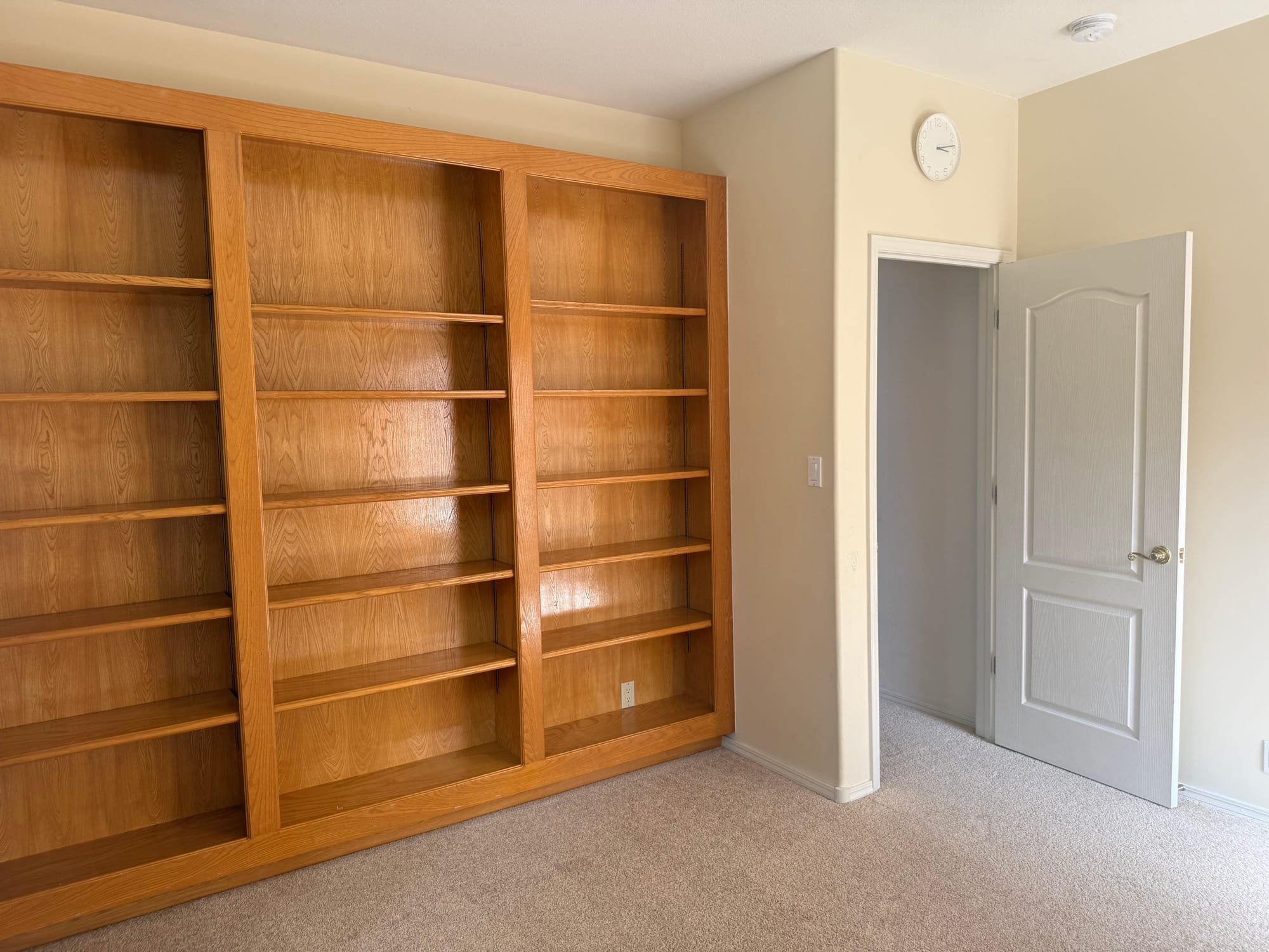 Beautiful 5 Bedroom Home Steps from the Bosque - Image 21