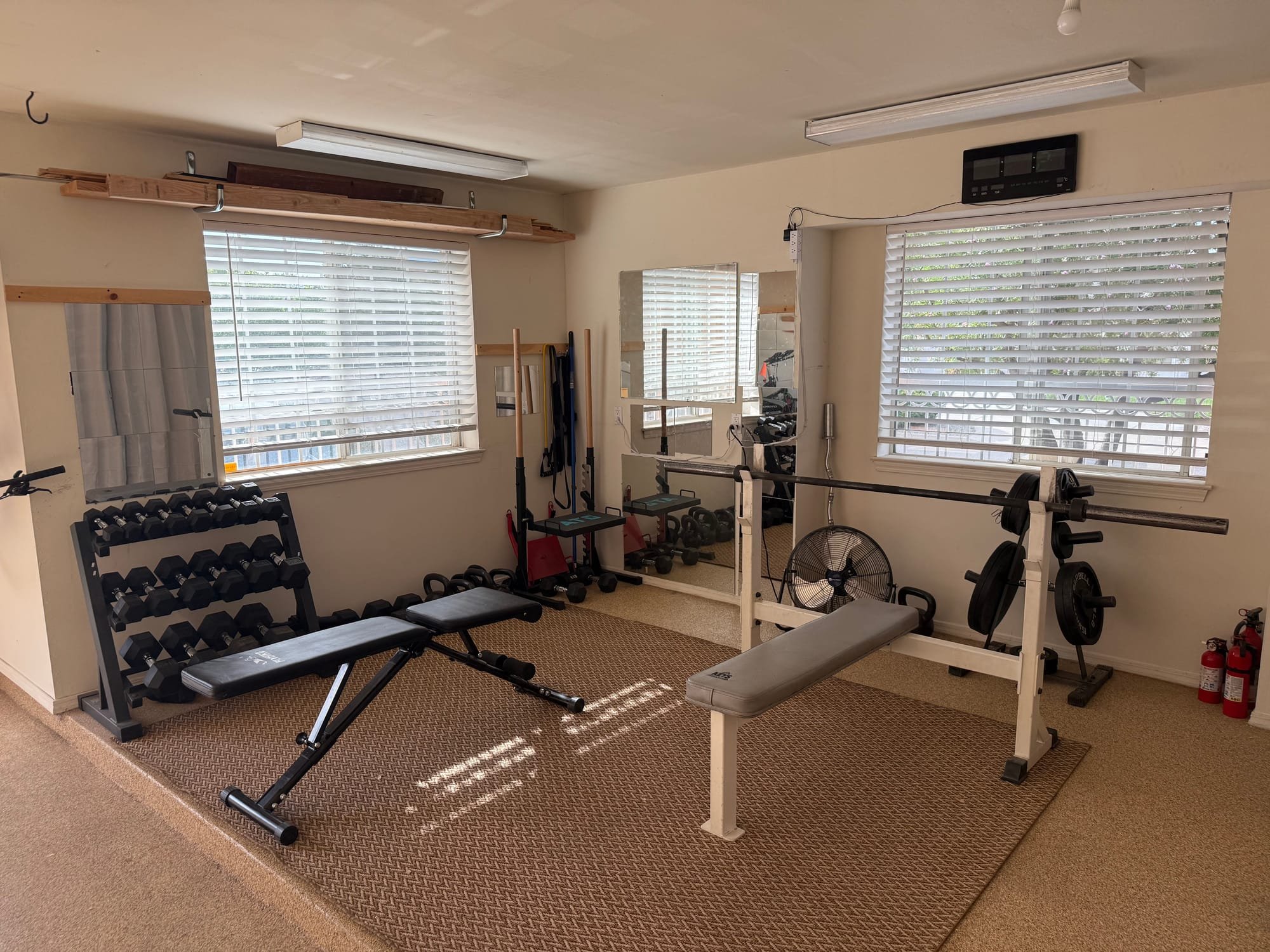 Beautiful 5 Bedroom Home Steps from the Bosque - Image 26