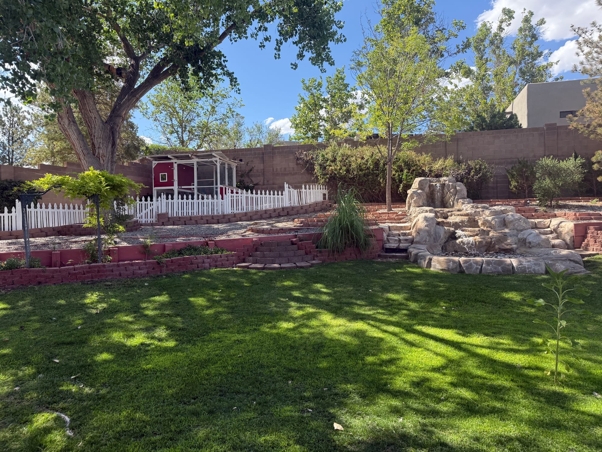 Beautiful 5 Bedroom Home Steps from the Bosque - Image 29